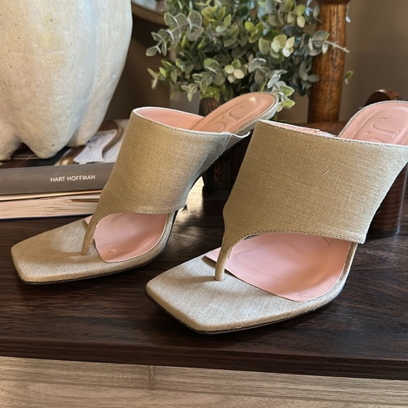 J CREW Heeled Thong Sandals in Linen - Picture 6 of 13